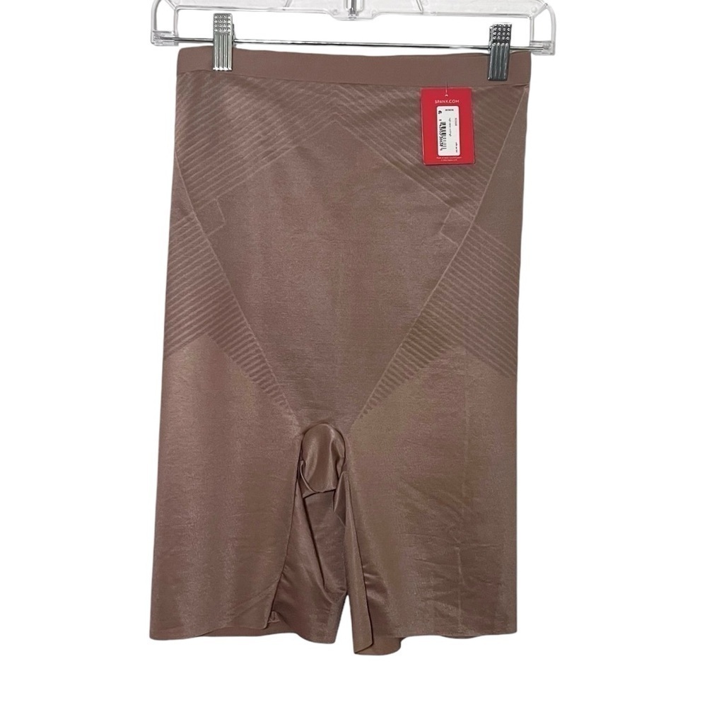 Spanx SpanxShape Invisible High Waisted Mid Thigh Short NWT Medium Cafe Au Lait